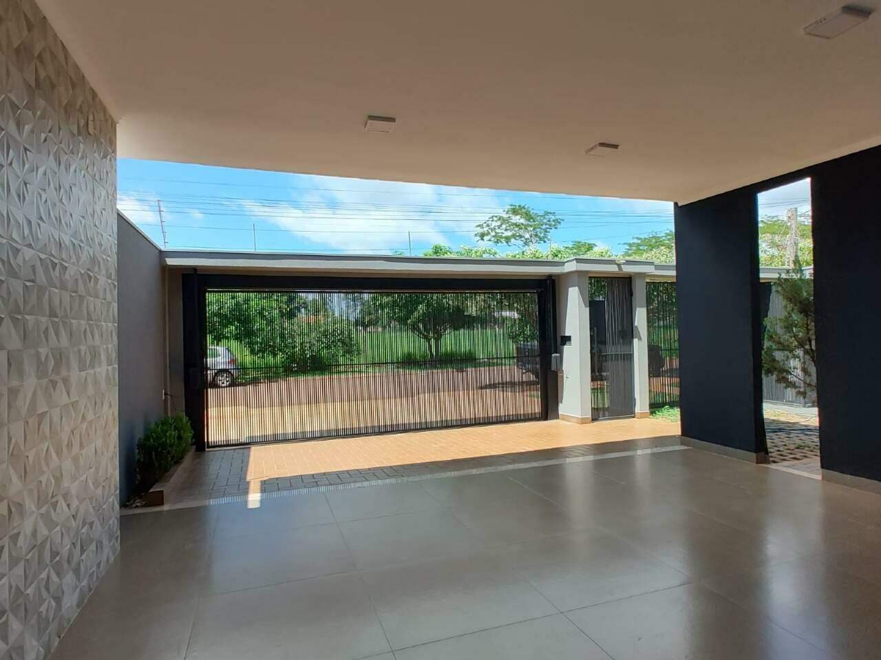 Casa à venda, 3 quartos, 1 suíte, 2 vagas, Parque Alvorada – Dourados/MS