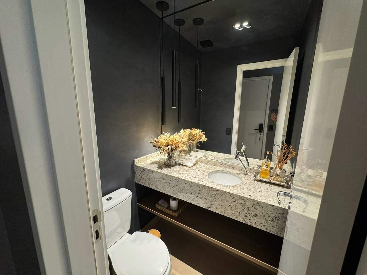 Apartamento à Venda – Condomínio Living Residence