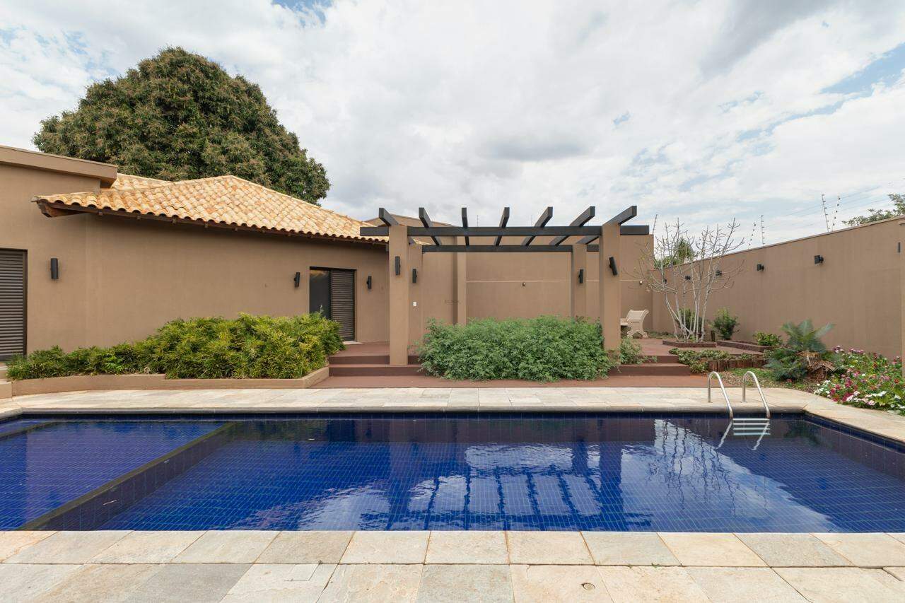 Excelente Casa com 1150 m2 de Terreno. - Foto 12