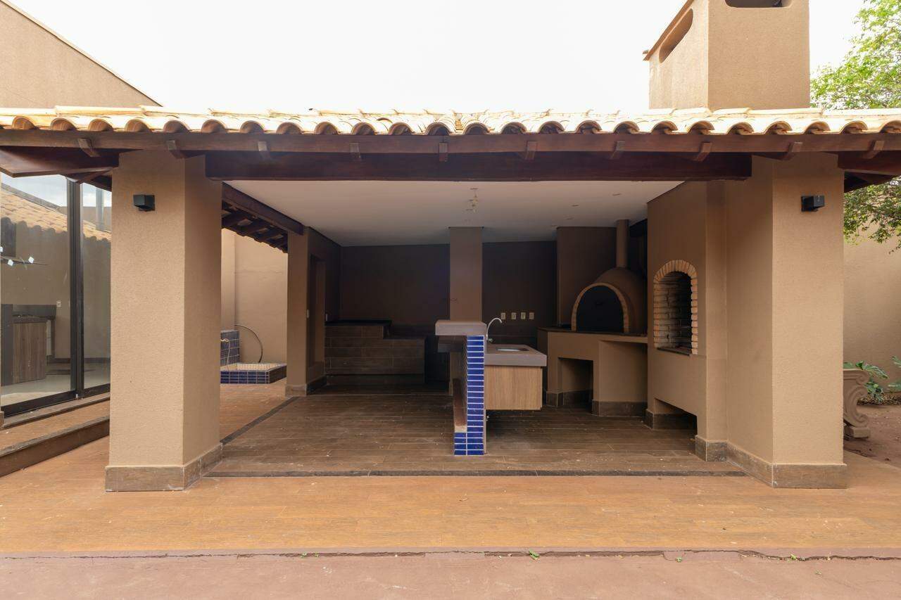Excelente Casa com 1150 m2 de Terreno. - Foto 17