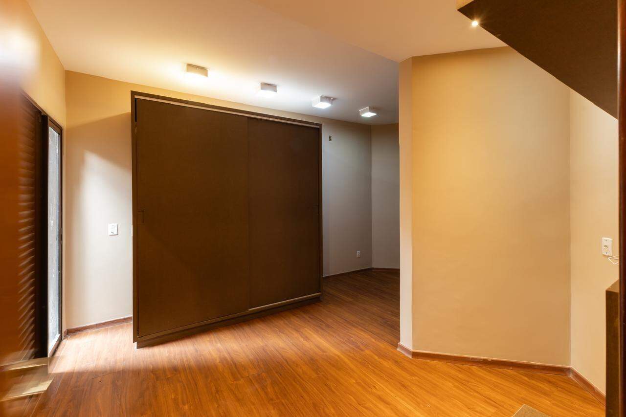 Excelente Casa com 1150 m2 de Terreno. - Foto 18