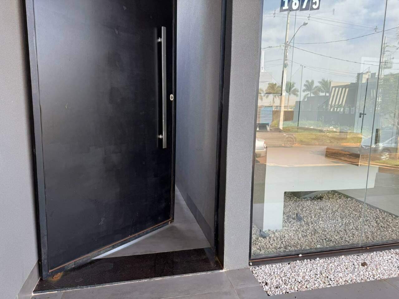 Casa Comercial Para Venda e Aluguel no Jardim das Palmeiras