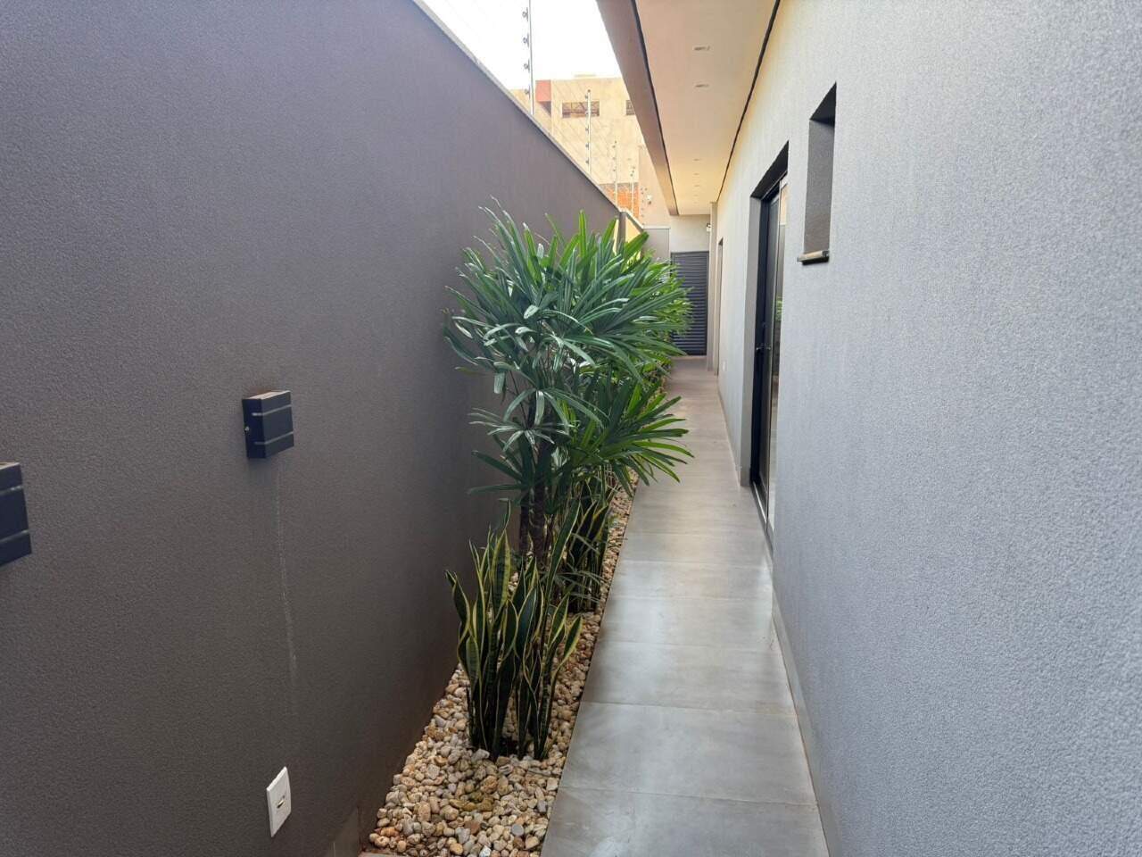 Casa Comercial Para Venda e Aluguel no Jardim das Palmeiras