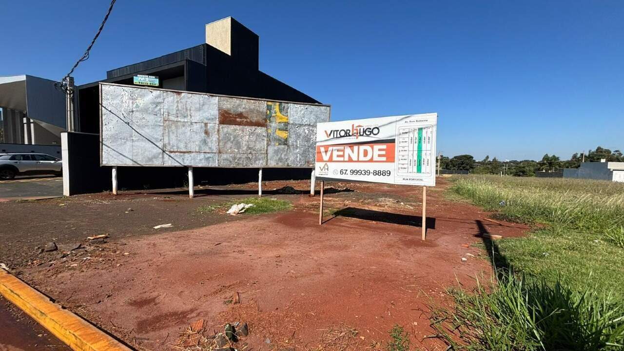 Terreno à Venda – Excelente Localização na Av. Dom Redovino