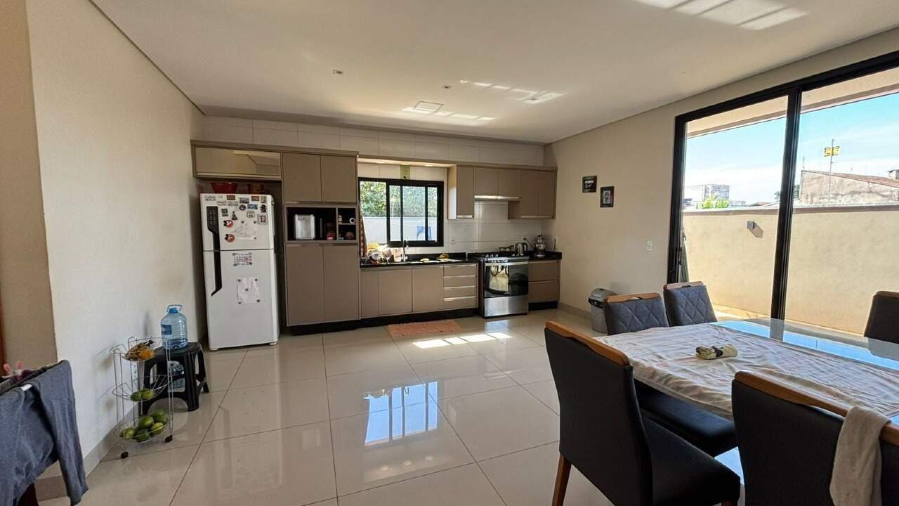 Casa Térrea à Venda no Bairro Monte Carlo – Ideal para Investidores - Foto 6