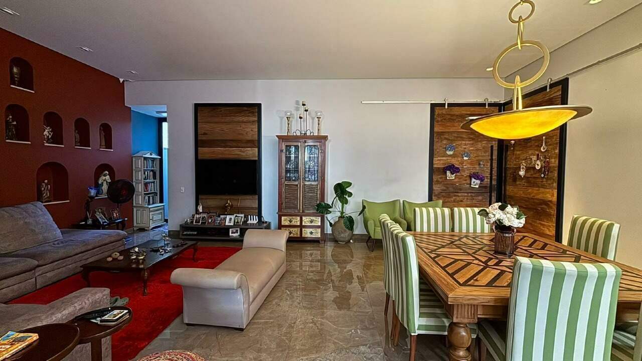 Casa Térrea à Venda no Condomínio Ecoville I – Conforto, Estilo e Acessibilidade em um Só Lugar