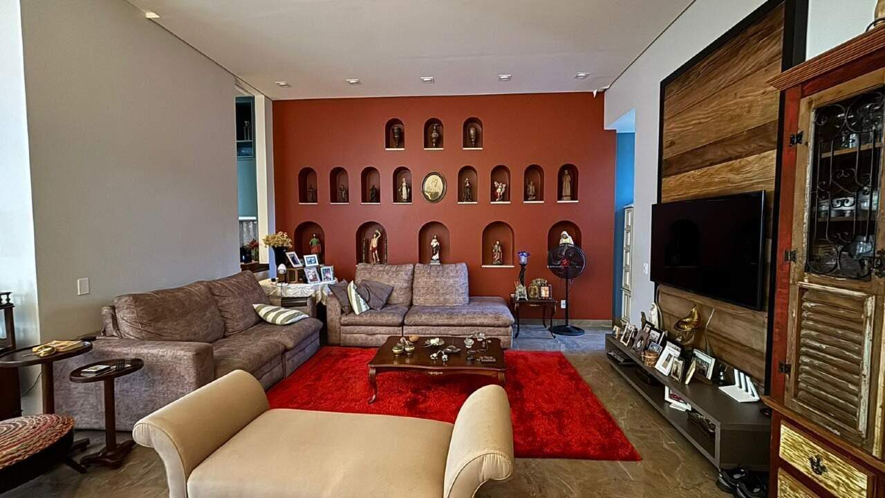 Casa Térrea à Venda no Condomínio Ecoville I – Conforto, Estilo e Acessibilidade em um Só Lugar