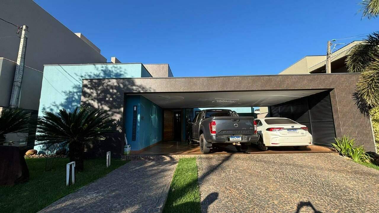 Casa Térrea à Venda no Condomínio Ecoville I – Conforto, Estilo e Acessibilidade em um Só Lugar