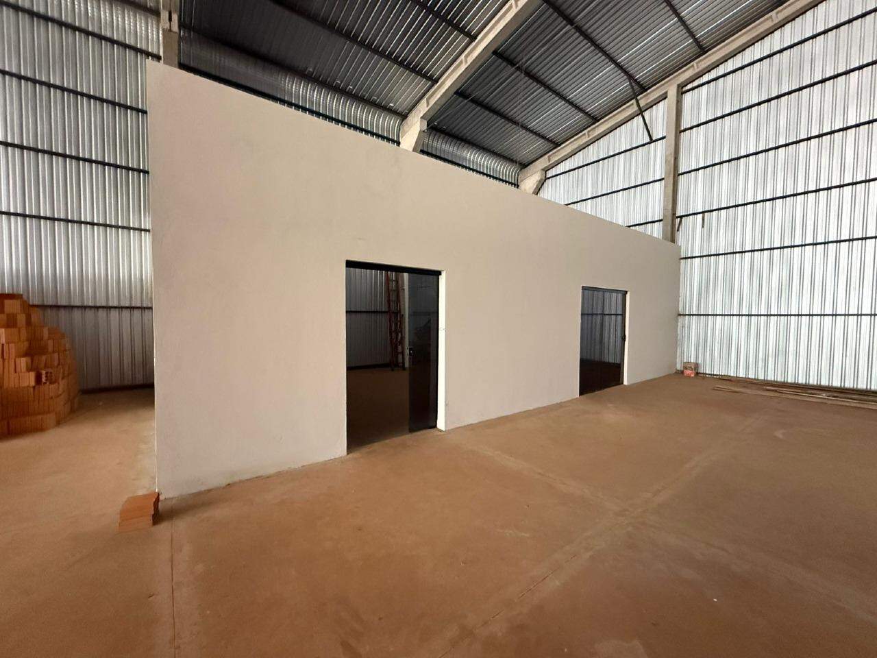 Galpão / Barracão para aluguel, Conjunto Habitacional Izidro Pedroso – Dourados/MS