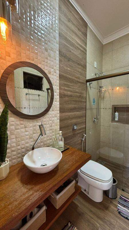 Residência espaçosa com lazer completo e amplo terreno - Foto 15