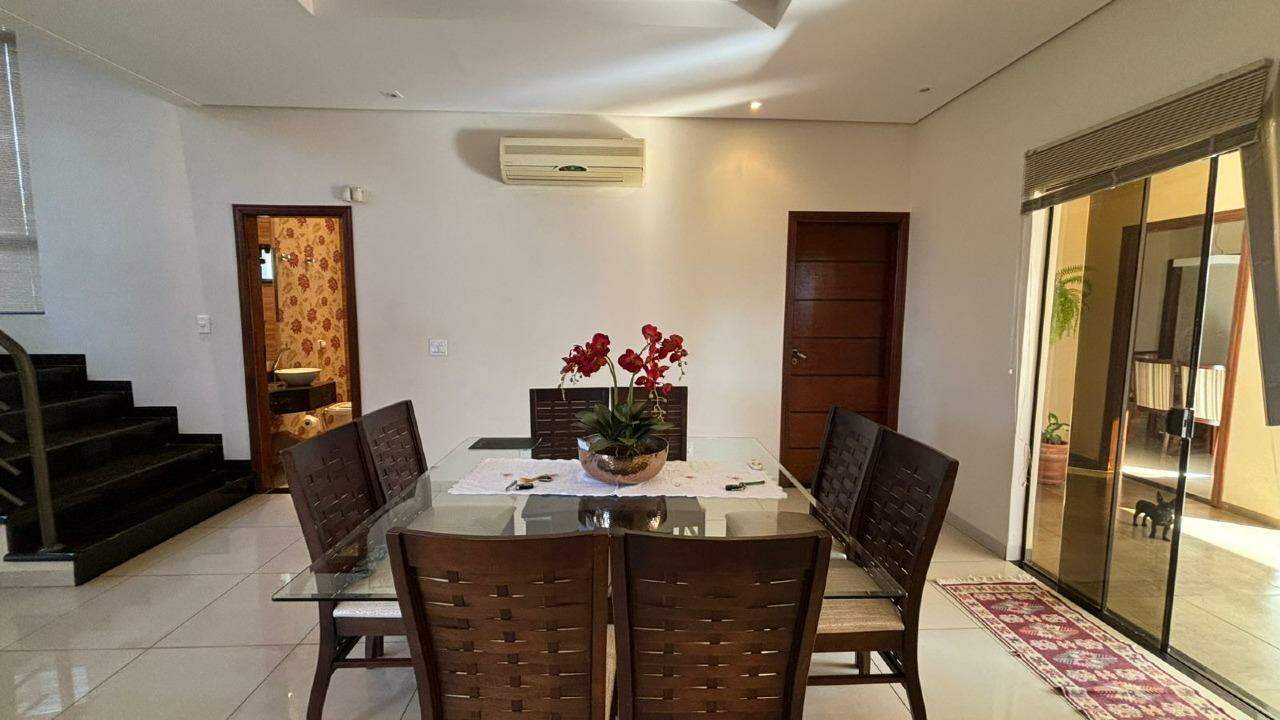 Residência espaçosa com lazer completo e amplo terreno - Foto 5