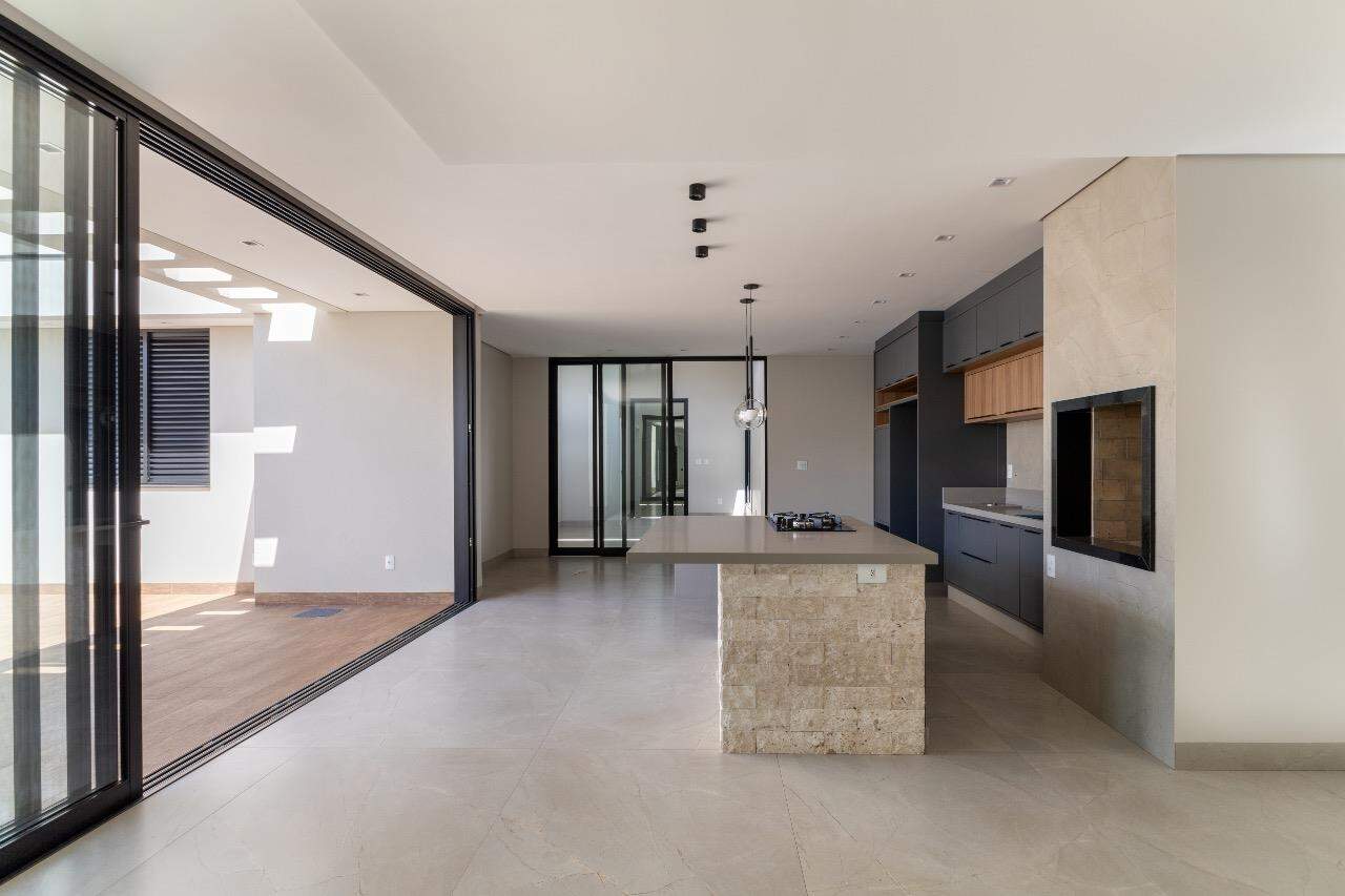 Casa em condomínio à venda, Porto Madero – Dourados/MS