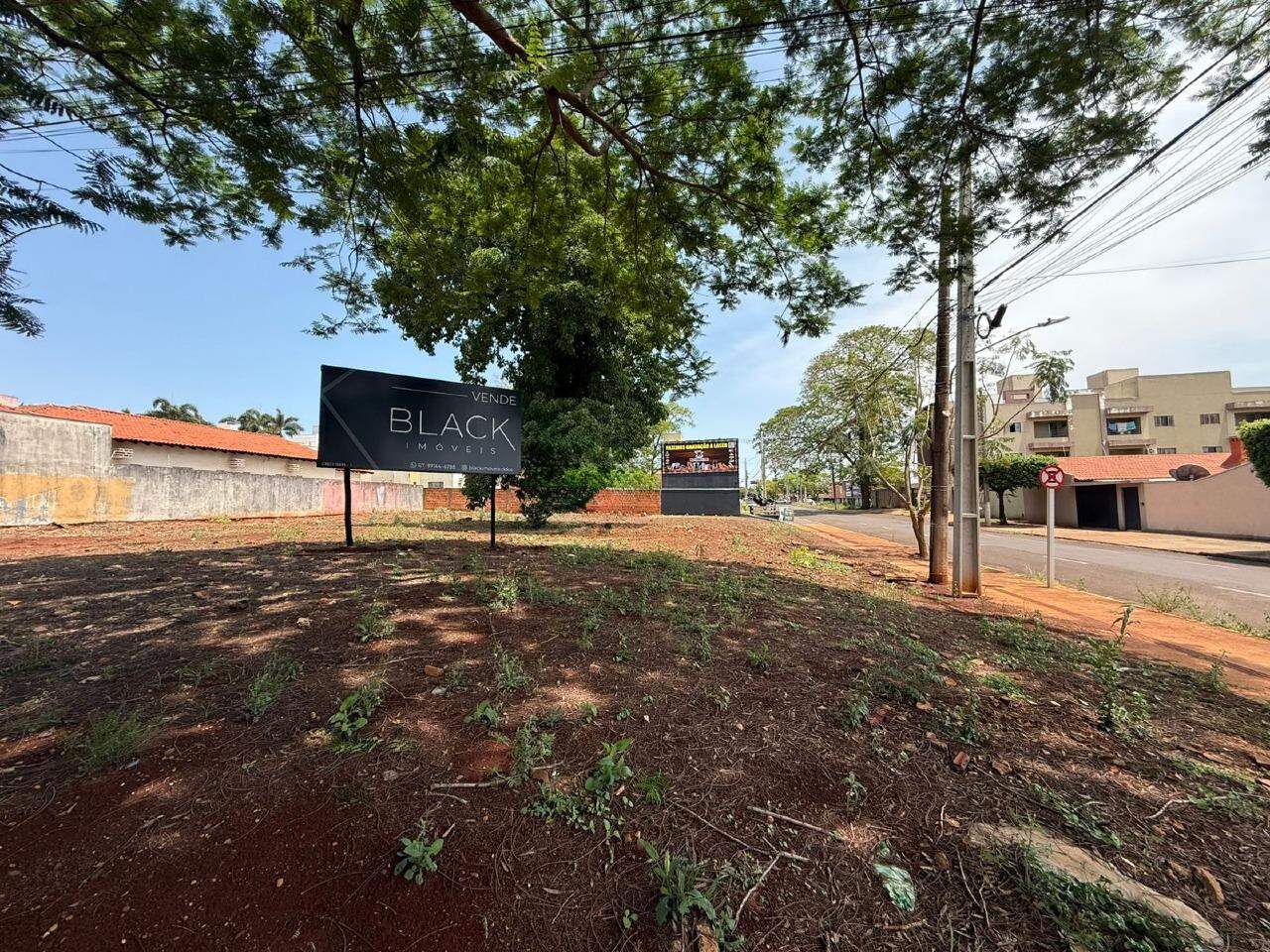 Esquina Comercial a venda – 100m da Unigran