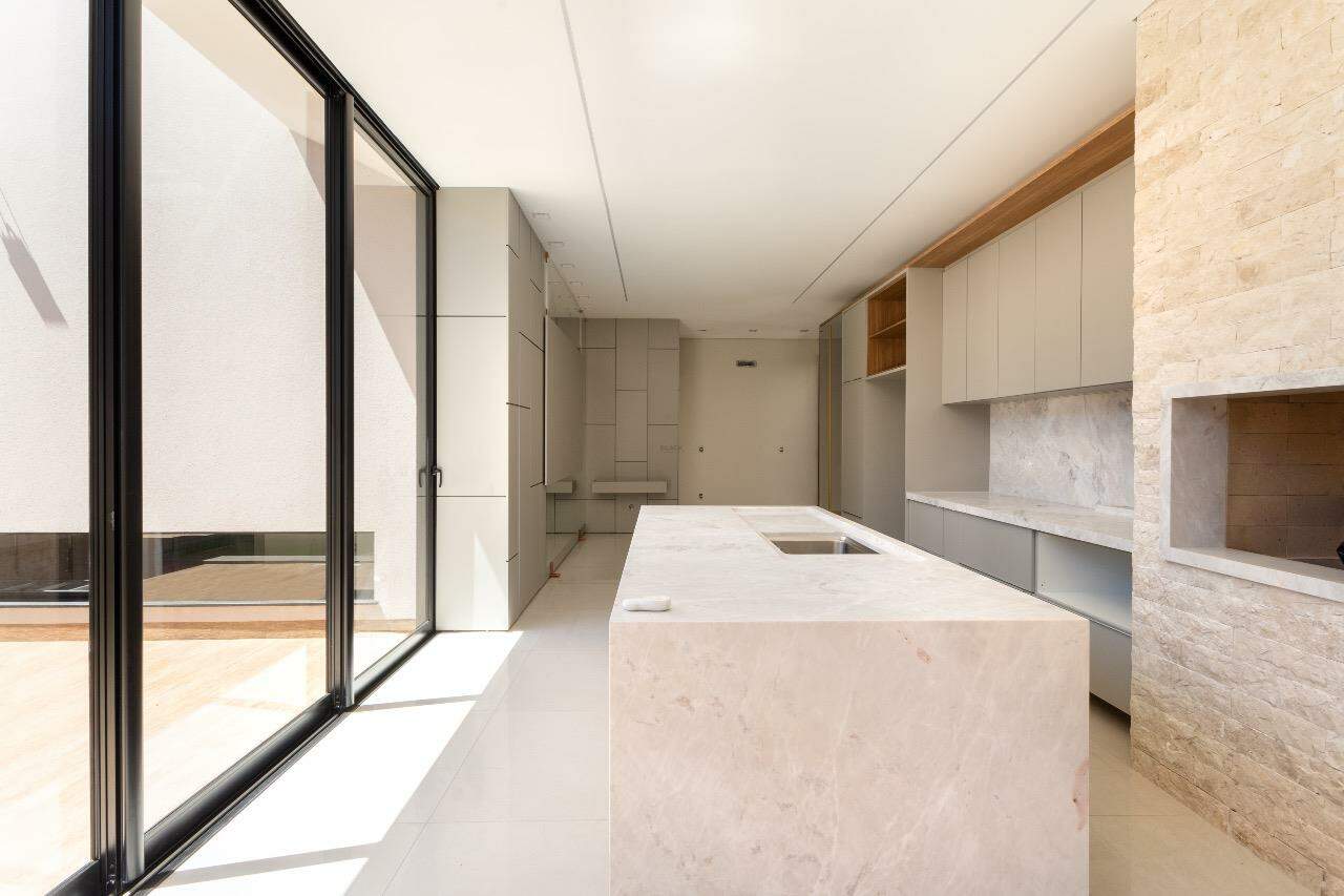 Casa comercial à venda, 3 suítes, Porto Madero – Dourados/MS