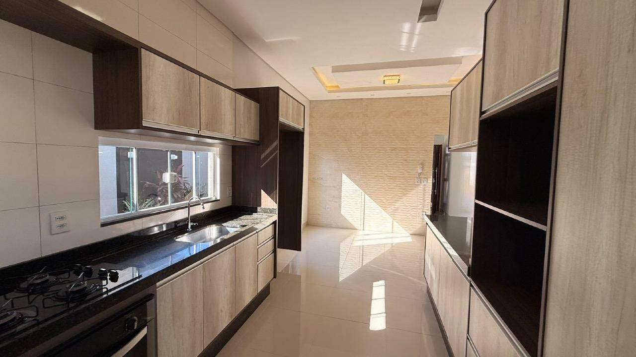 Excelente casa no Jardim Dos Cristhais