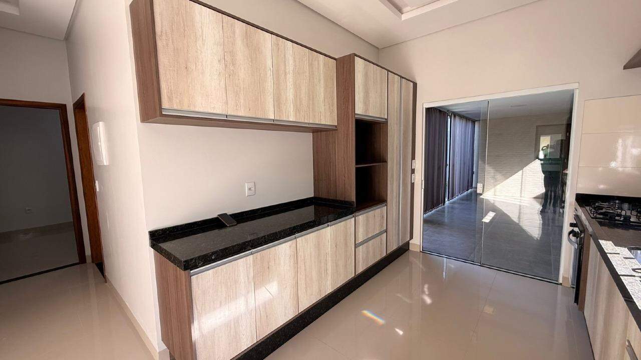 Excelente casa no Jardim Dos Cristhais