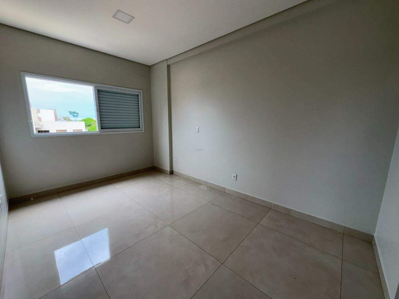Apartamento para Locação – Edifício Torre do Sol