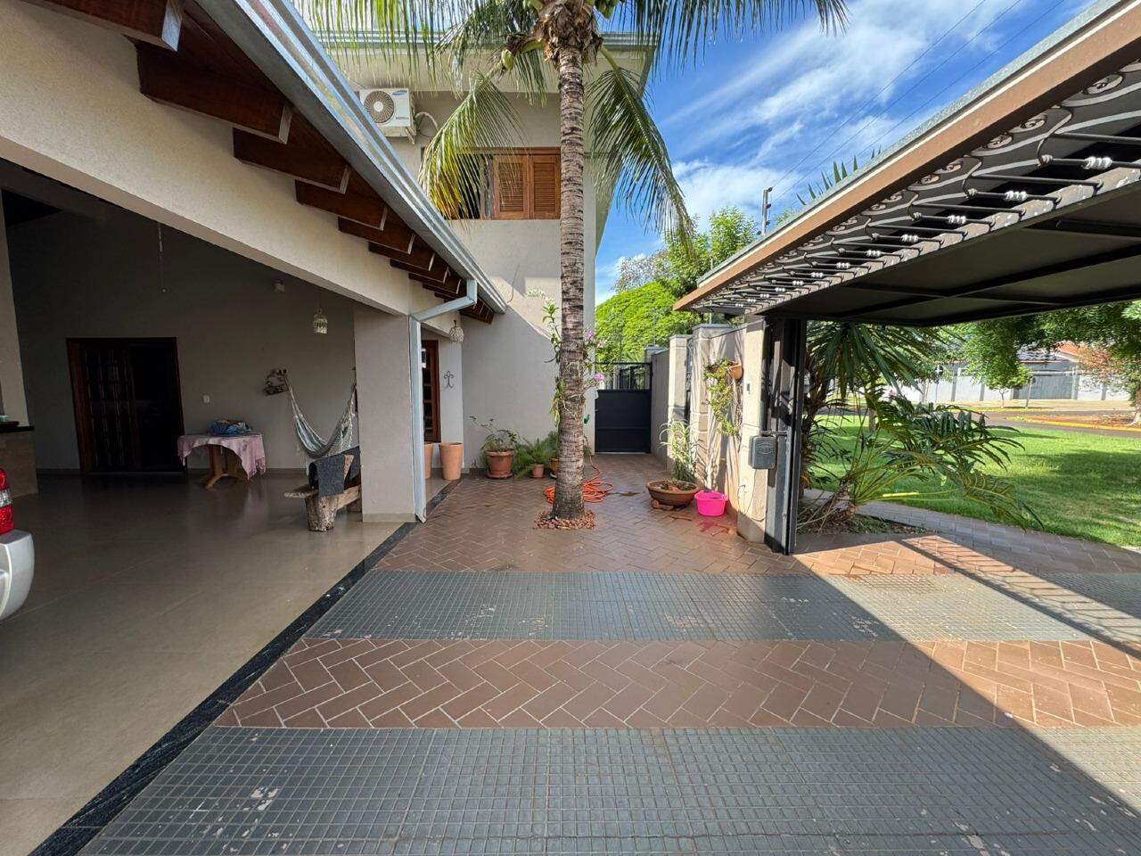Sobrado para locação – Vila Planalto