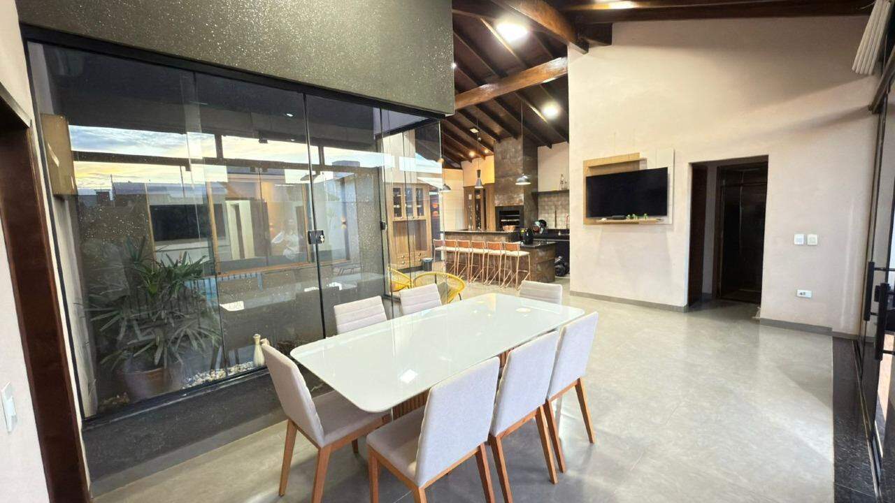 Casa à venda, 2 quartos, 1 suíte, 2 vagas, Jardim dos Estados – Dourados/MS