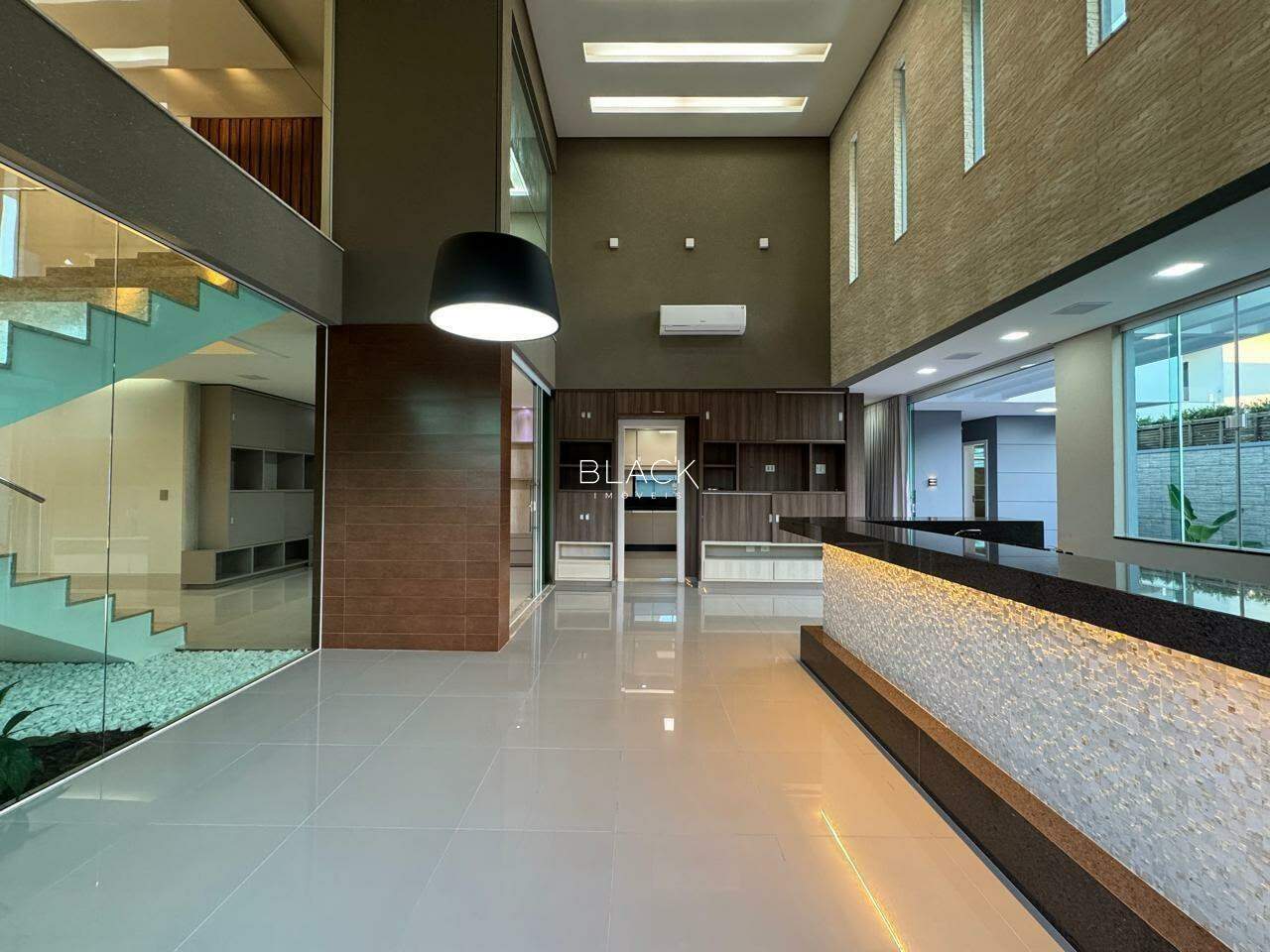 Sobrado à venda – Condomínio Parque Residencial Damha I