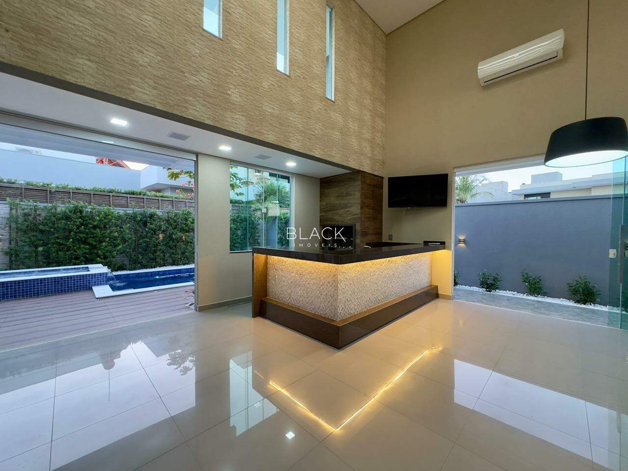 Sobrado à venda – Condomínio Parque Residencial Damha I