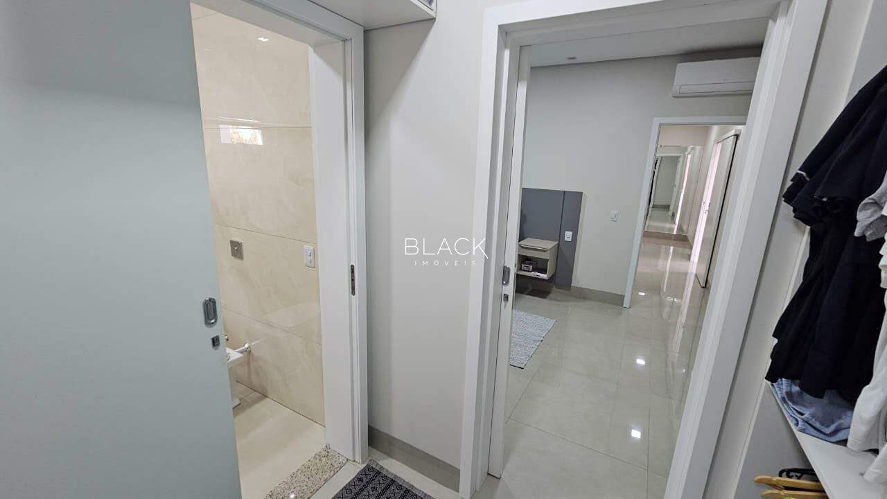 Casa Terrea no Alphaville IV, 3 Suítes. - Foto 10