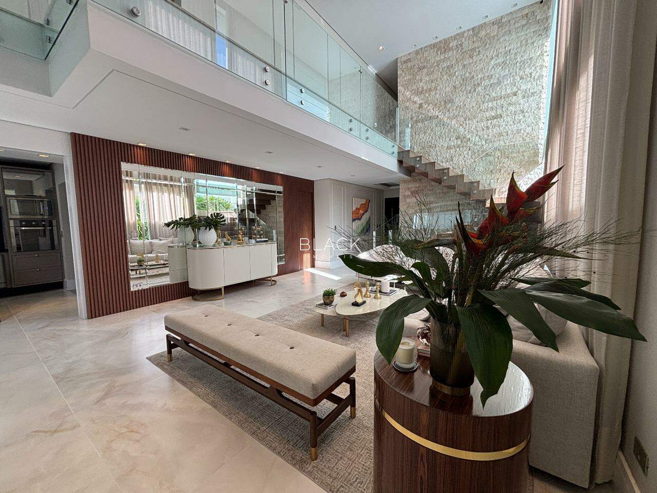 Casa triplex à venda – Alphaville II