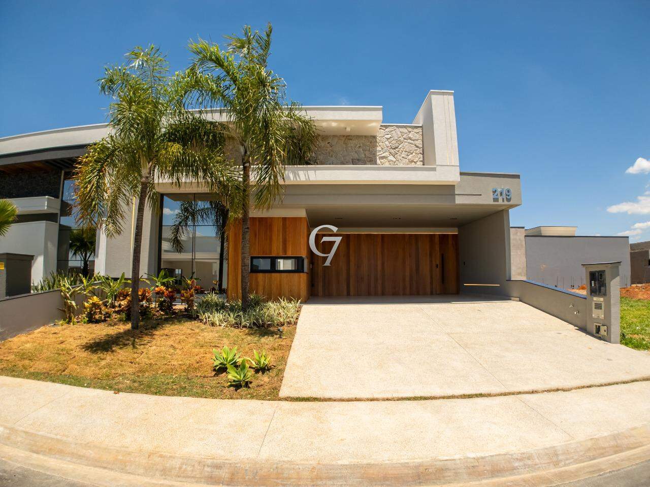 Casa à venda no Jardim Residencial Dona Maria Candida: 