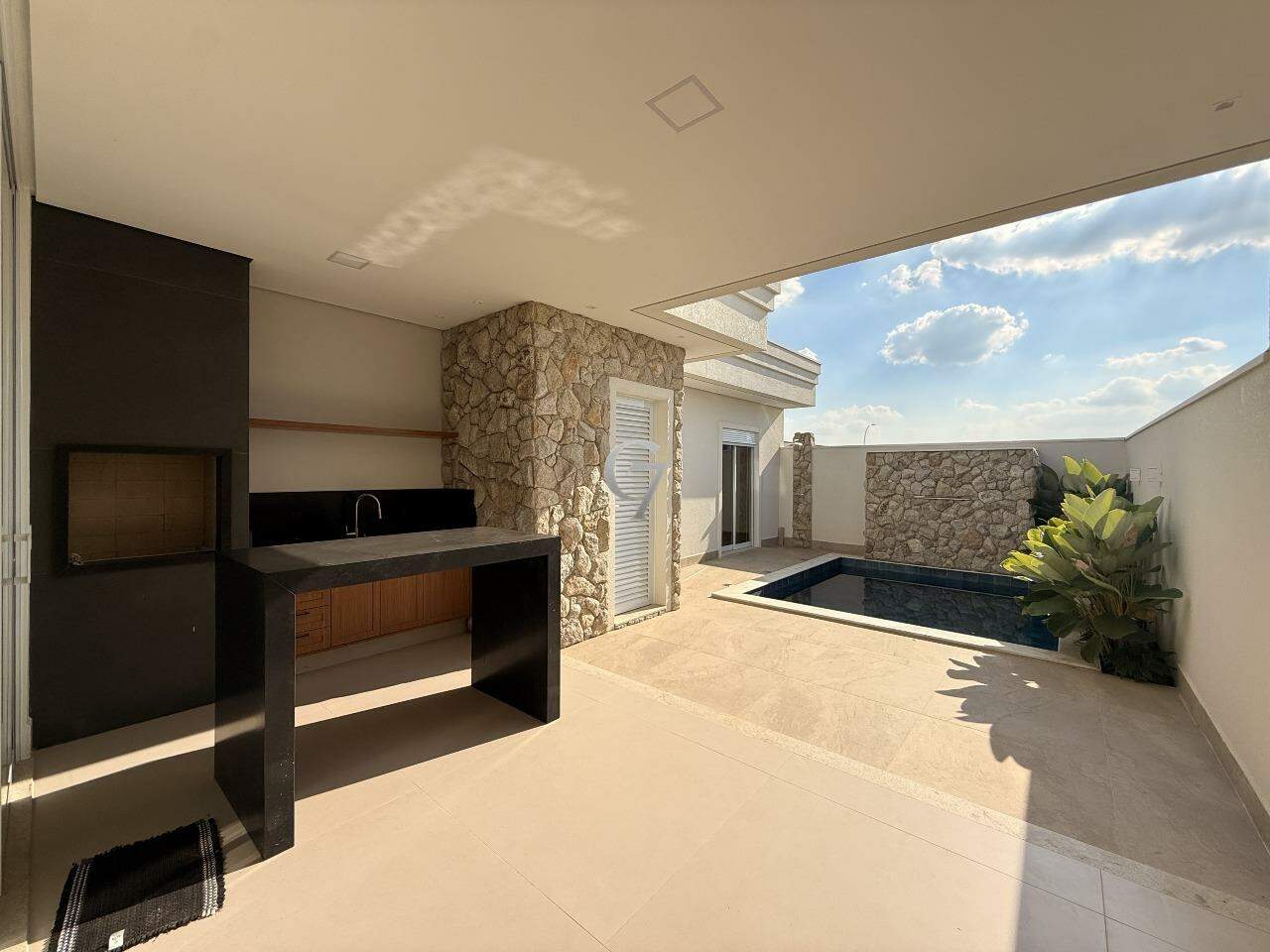 Casa à venda no Jardim Residencial Dona Maria Candida: 