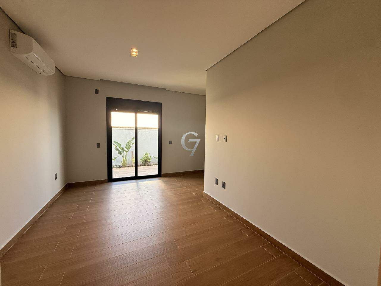 Casa à venda no Jardim Villa Sapezal: 