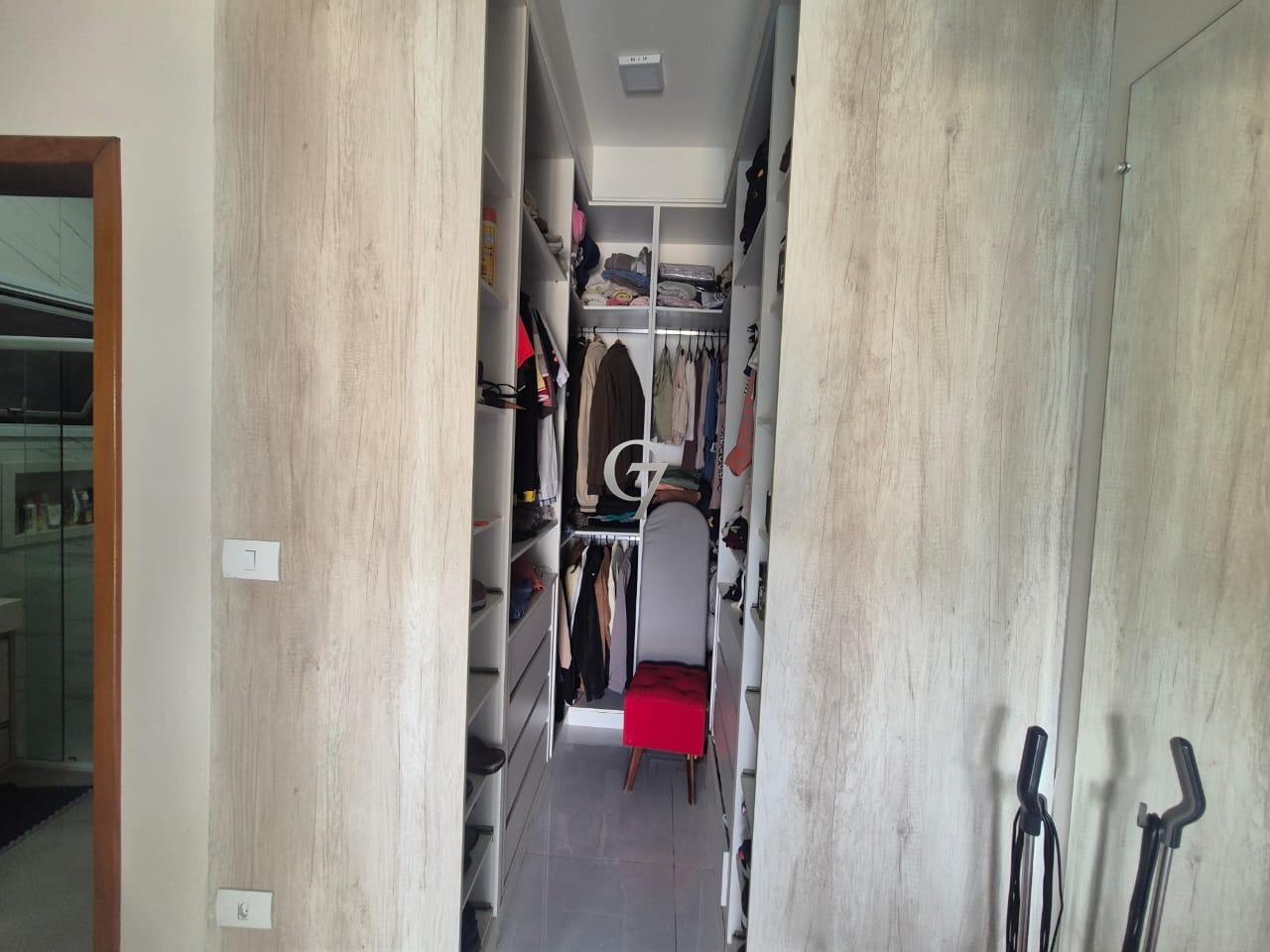 Casa à venda no Condomínio Jardim Guarujá : 