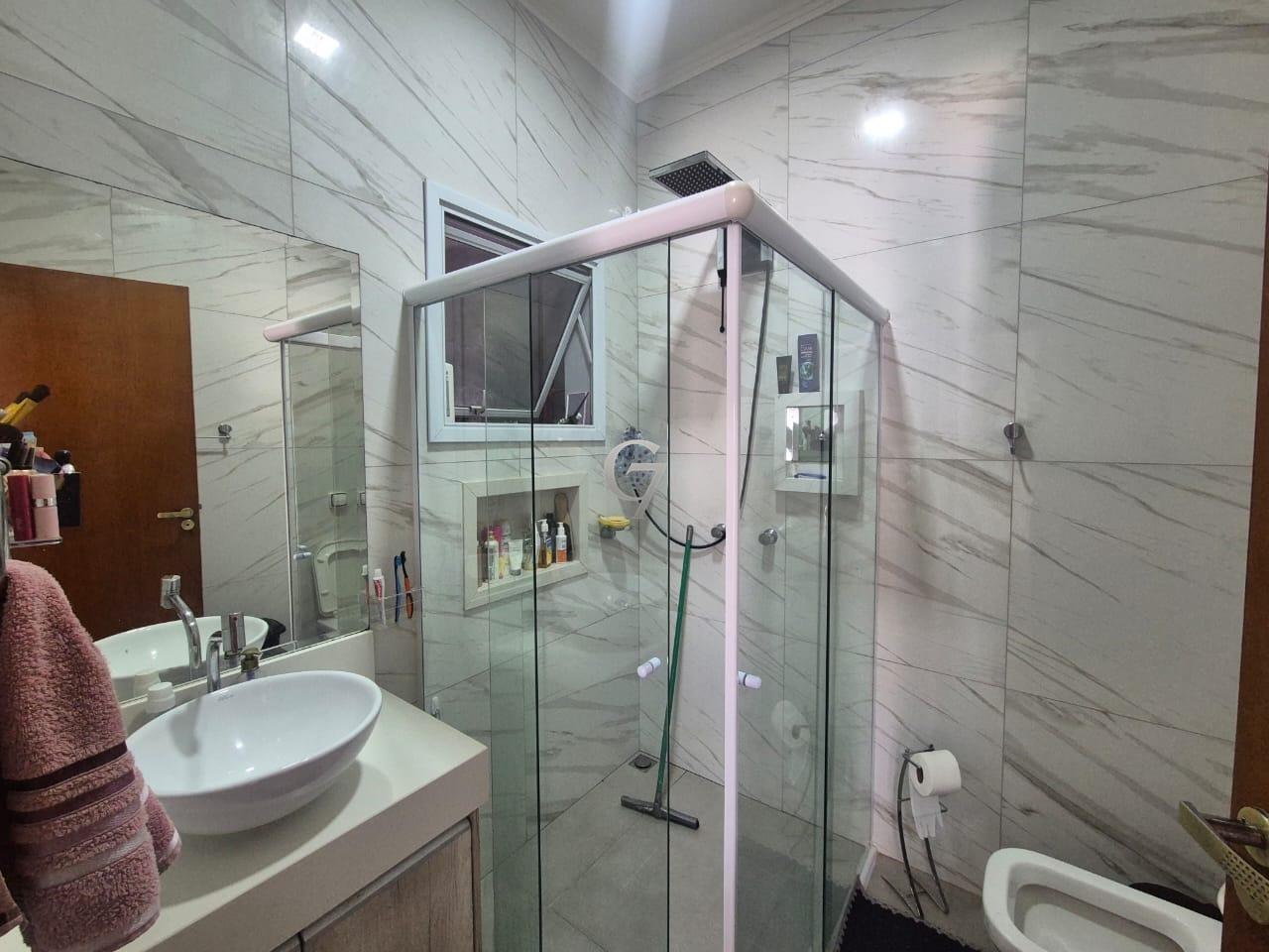 Casa à venda no Condomínio Jardim Guarujá : 