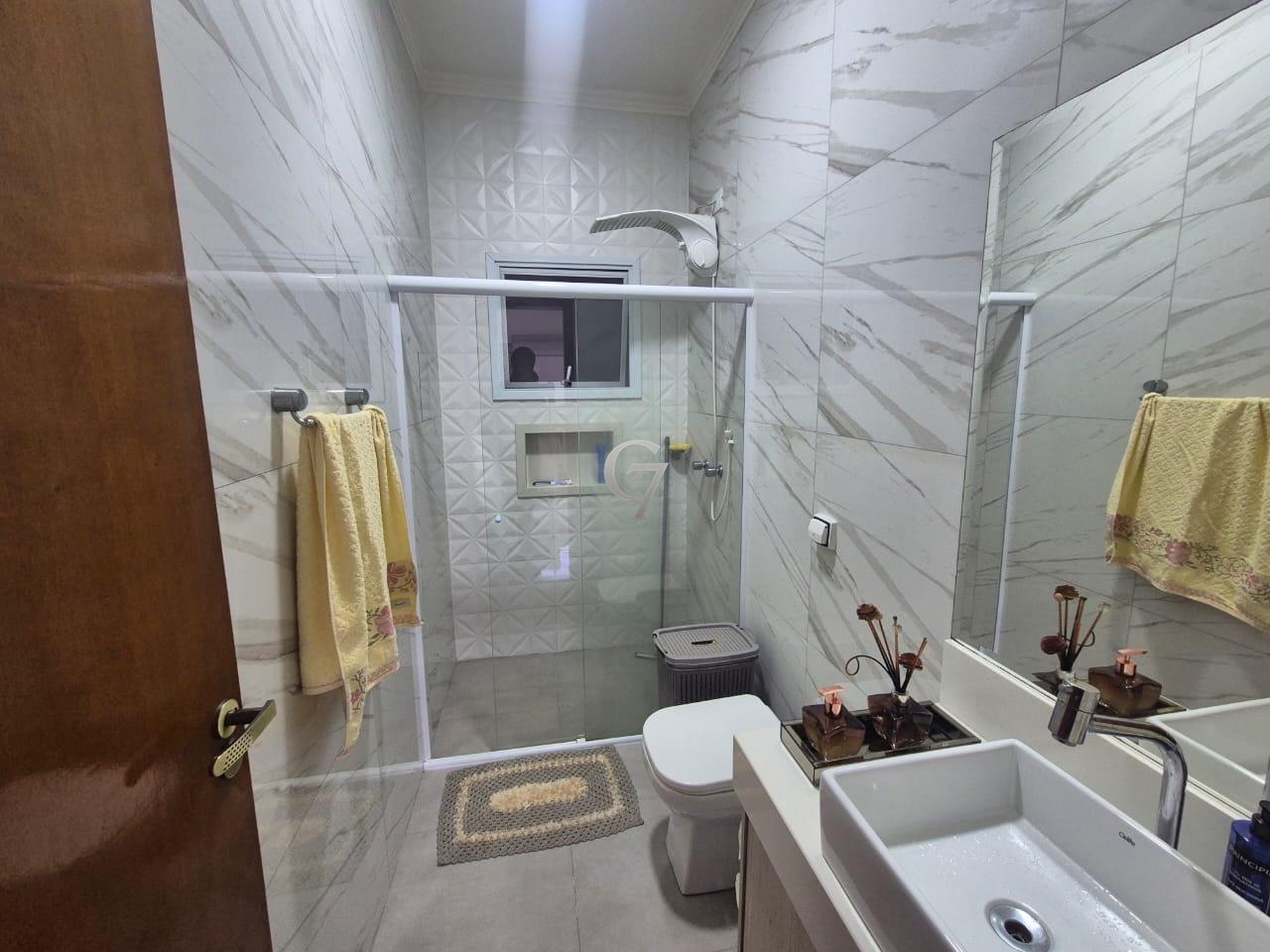 Casa à venda no Condomínio Jardim Guarujá : 