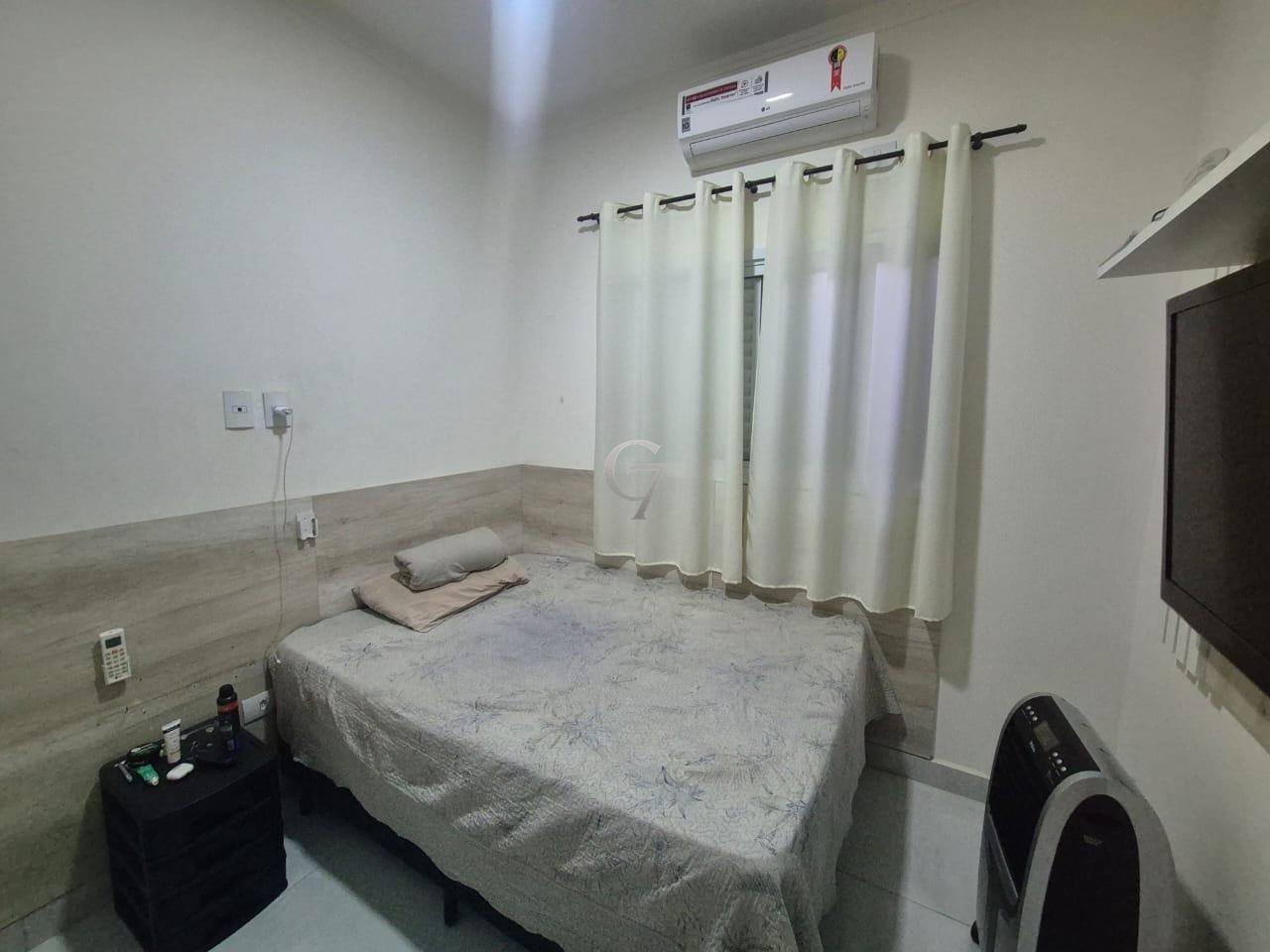 Casa à venda no Condomínio Jardim Guarujá : 