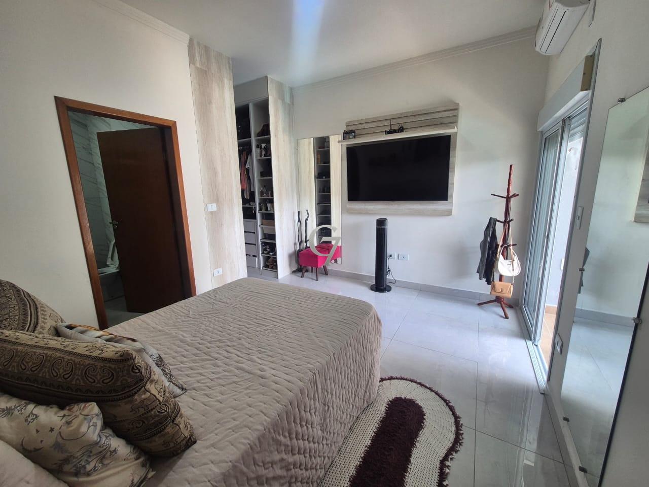 Casa à venda no Condomínio Jardim Guarujá : 