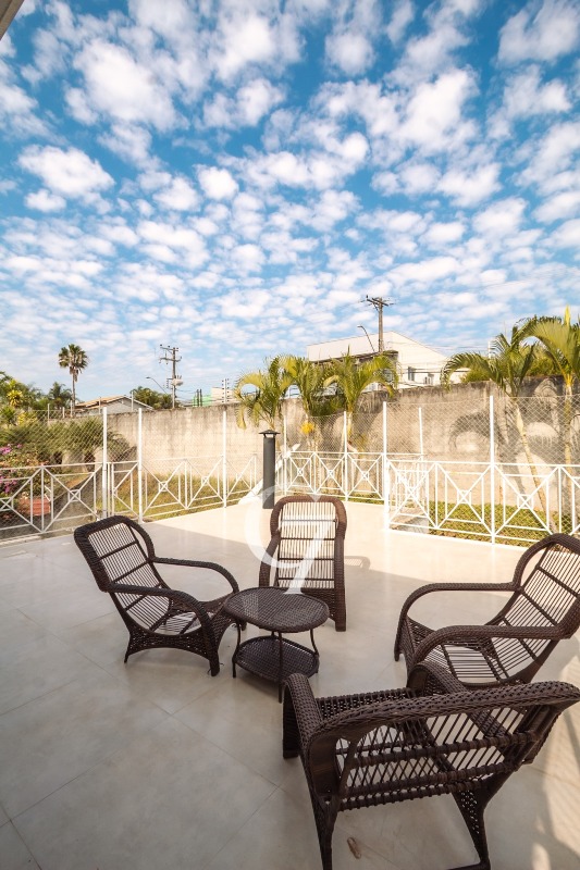 Casa à venda no Jardim dos Aromas: 