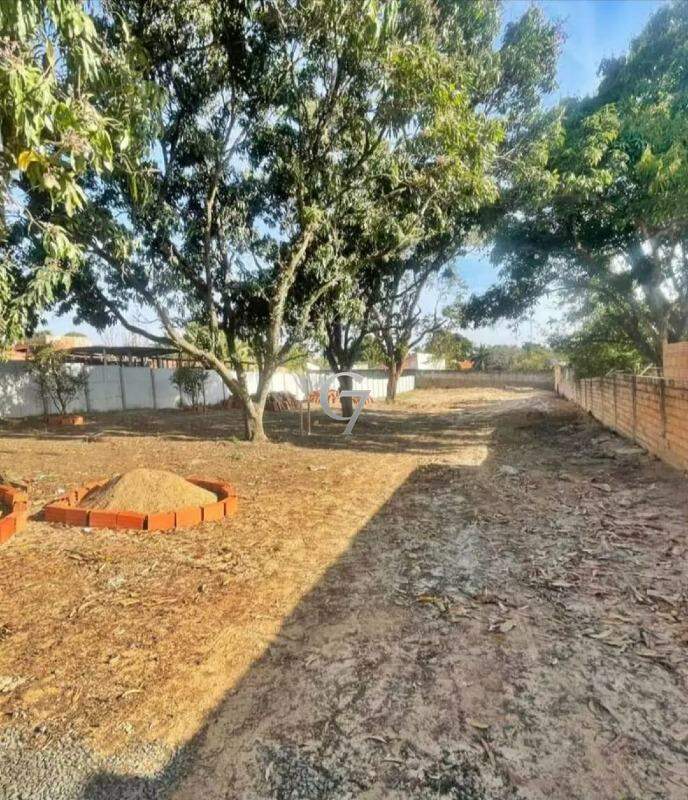 Lote à venda no Joao Jabour: 