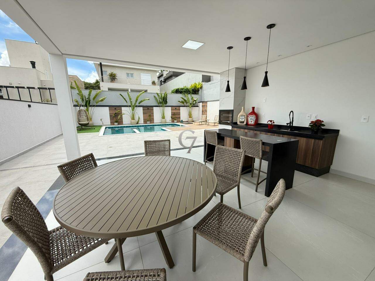 Casa à venda no Jardim Residencial Helvétia Park II: 