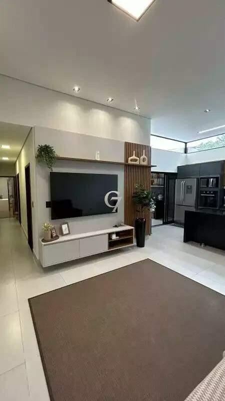 Casa à venda no Jardim Guarujá: 