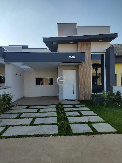 Casa à venda no Jardim Guarujá: 