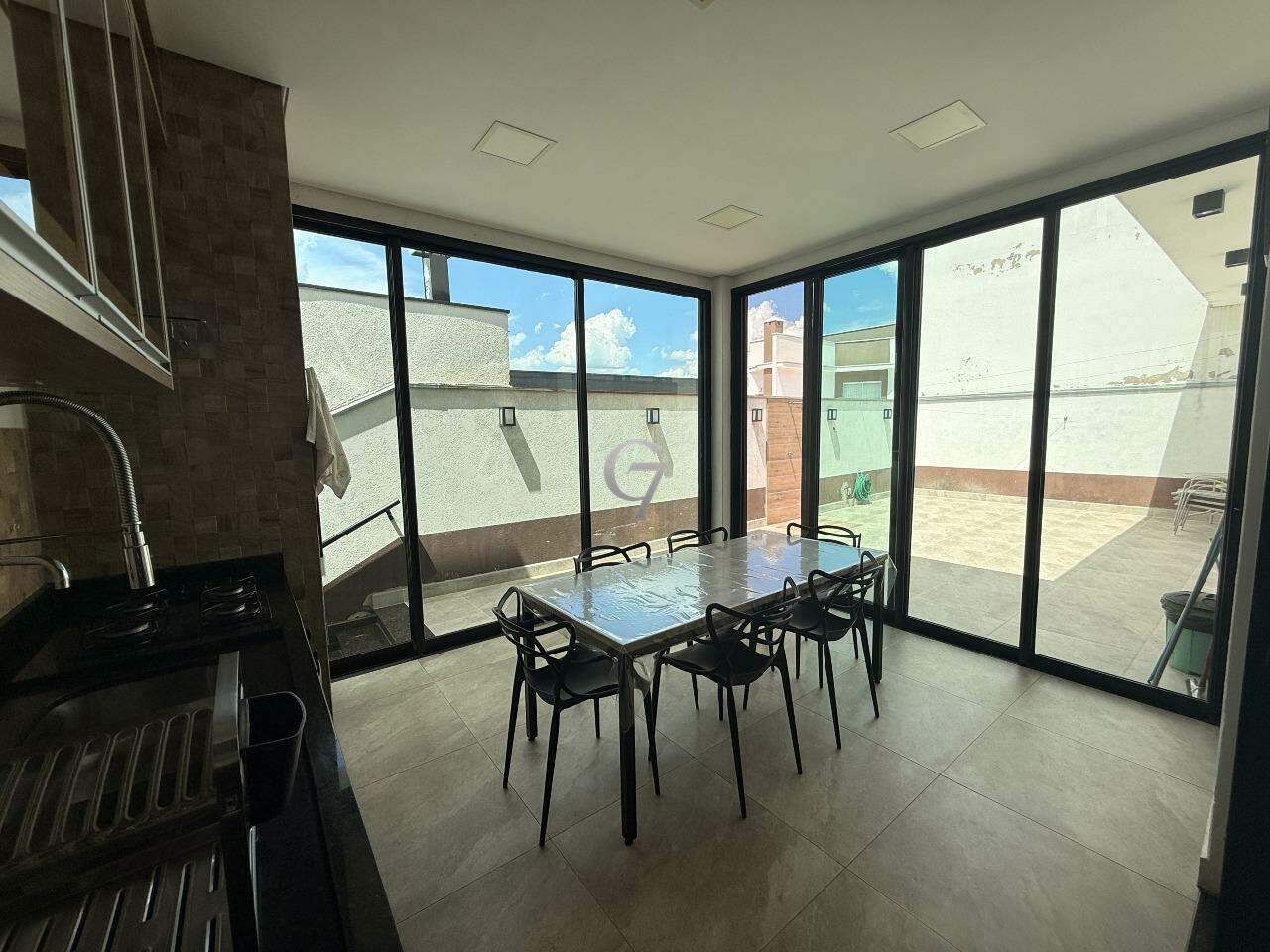 Casa à venda no Parque Ibiti Reserva: 