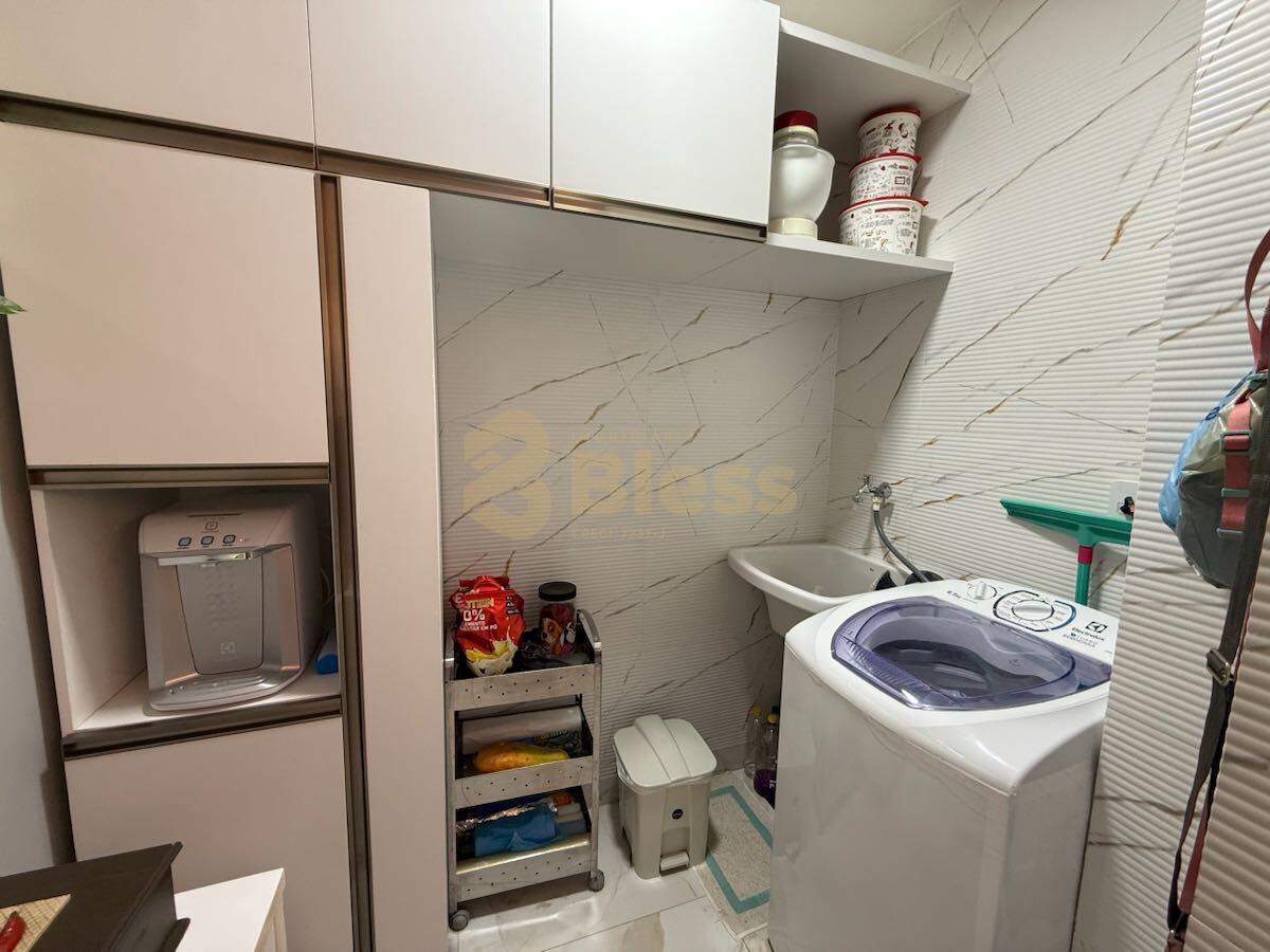 https://cdn.imoview.com.br/bless/Imoveis/1385/foto8.jpg?1743706418