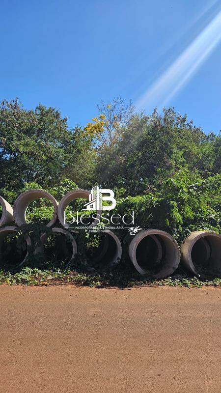 Lote à venda no Jardim Shangri-lá: 