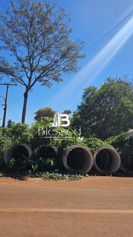 Lote à venda no Jardim Shangri-lá: 