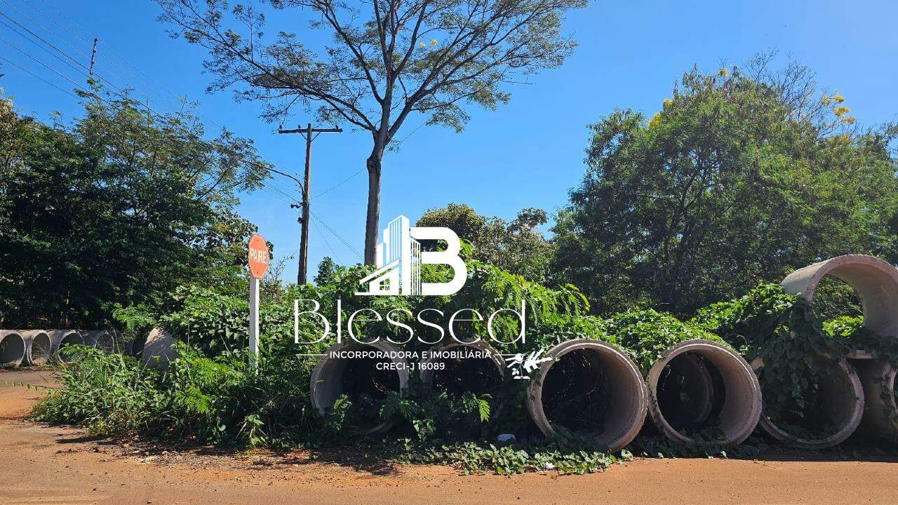 Lote à venda no Jardim Shangri-lá: 