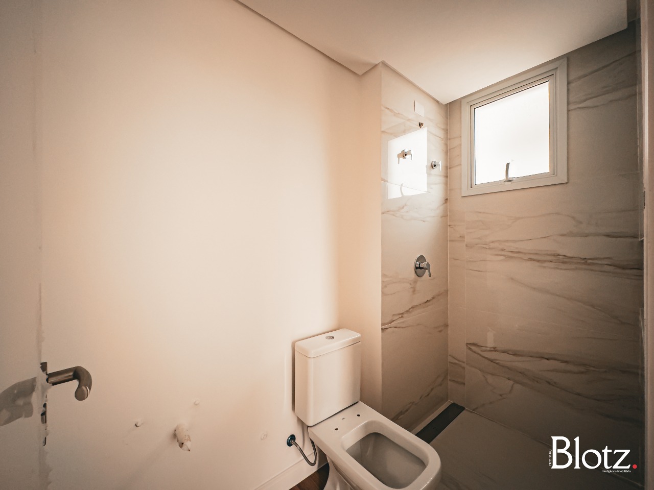 Apartamento à venda no Ingleses do Rio Vermelho: 