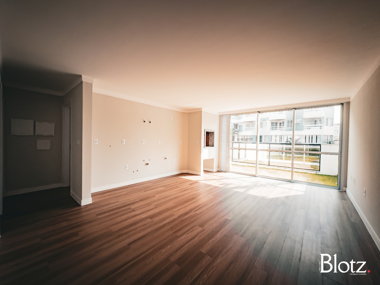 Apartamento à venda no Ingleses do Rio Vermelho: 