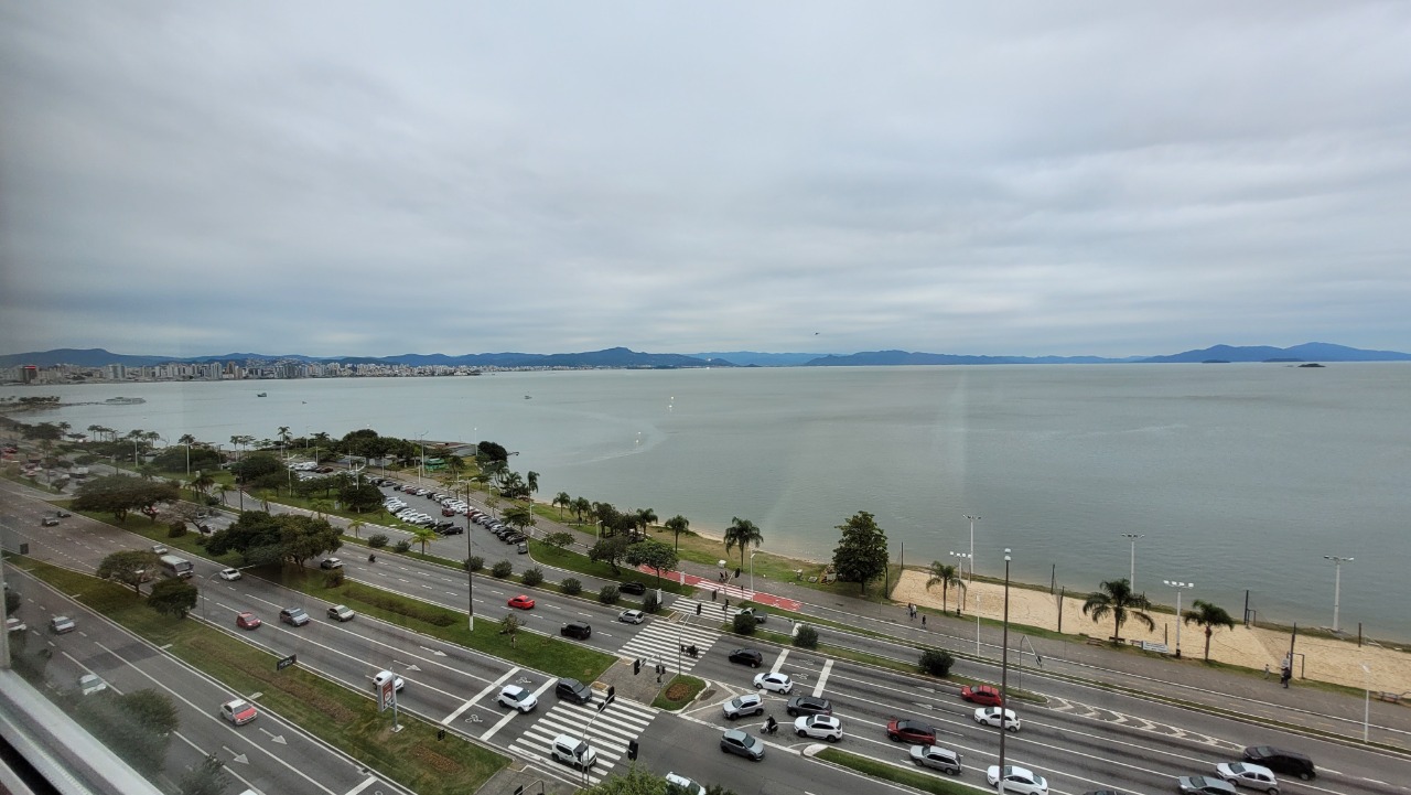 Cobertura duplex[ NumeroQuarto] Centro Florianópolis Andrea: 