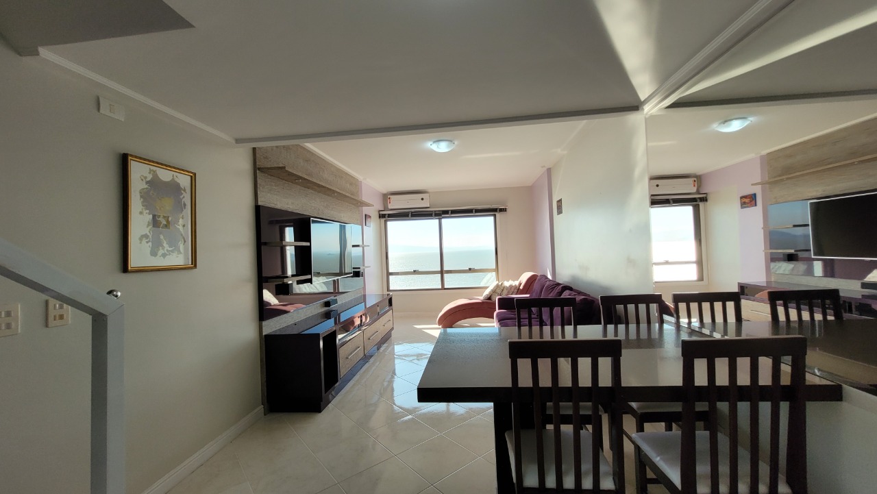 Apartamento duplex[ NumeroQuarto] Centro Florianópolis Century Plaza: 