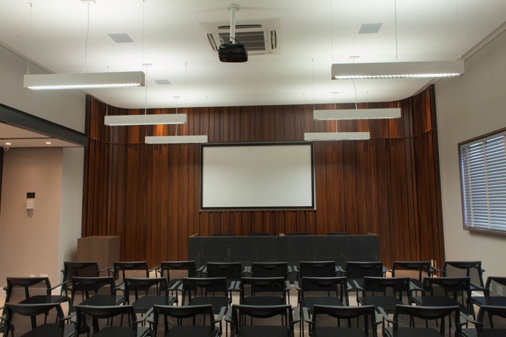 Salas/Conjuntos[ NumeroQuarto] Centro Florianópolis Koerich Beiramar Office: 